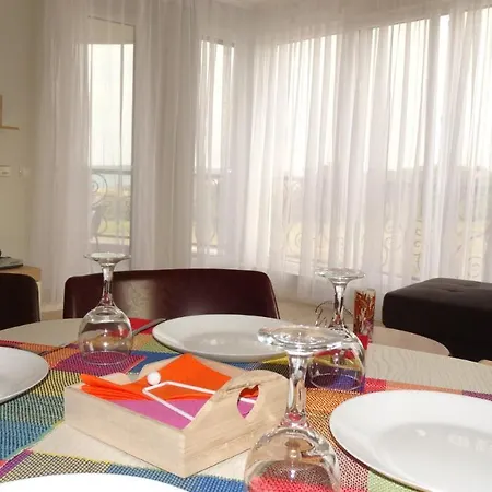 July's Island Deluxe *