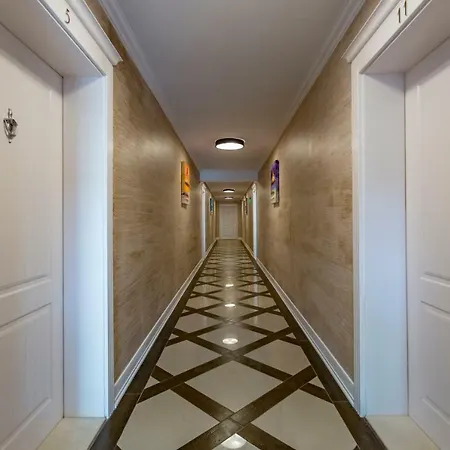 July's Island Deluxe شقة تشيرنوموريتس