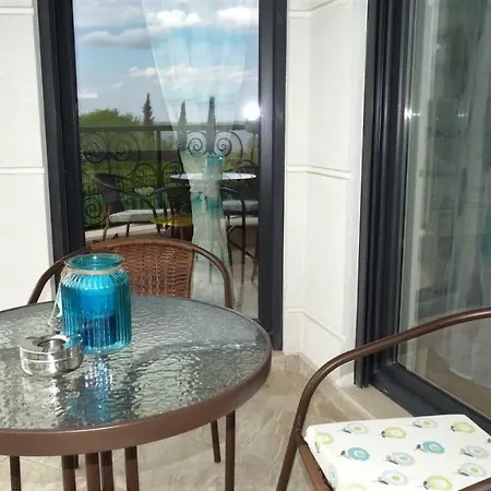 July's Island Deluxe Appartement Tchernomorets